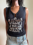 Load image into Gallery viewer, 00's Graphic print tank w metal ring detail • Size S-M