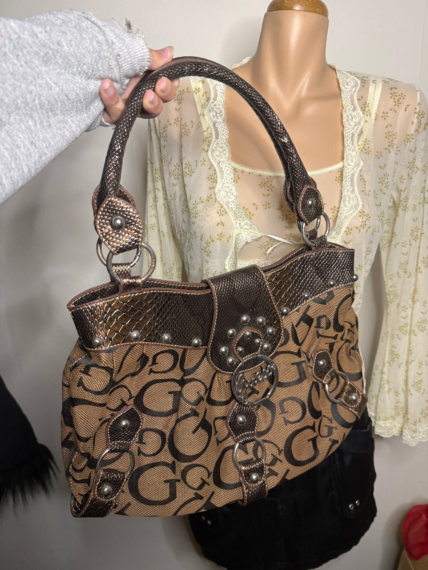 00's Guess monogram bag