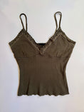 Load image into Gallery viewer, 00's Sisley Khaki pointelle cami • Size S