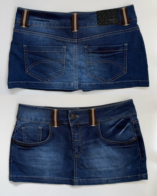 00's Denim micro mini w belt loop detail • Size 8-10