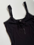 Load image into Gallery viewer, 00's Black mesh cami w ribbon flower motif • Size S