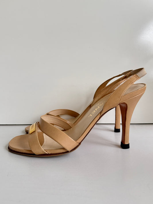 00's Chanel tan leather strappy heels • Size EU 39