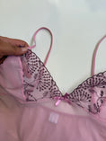Load image into Gallery viewer, 00's Pink mesh embroidered cami • Size S