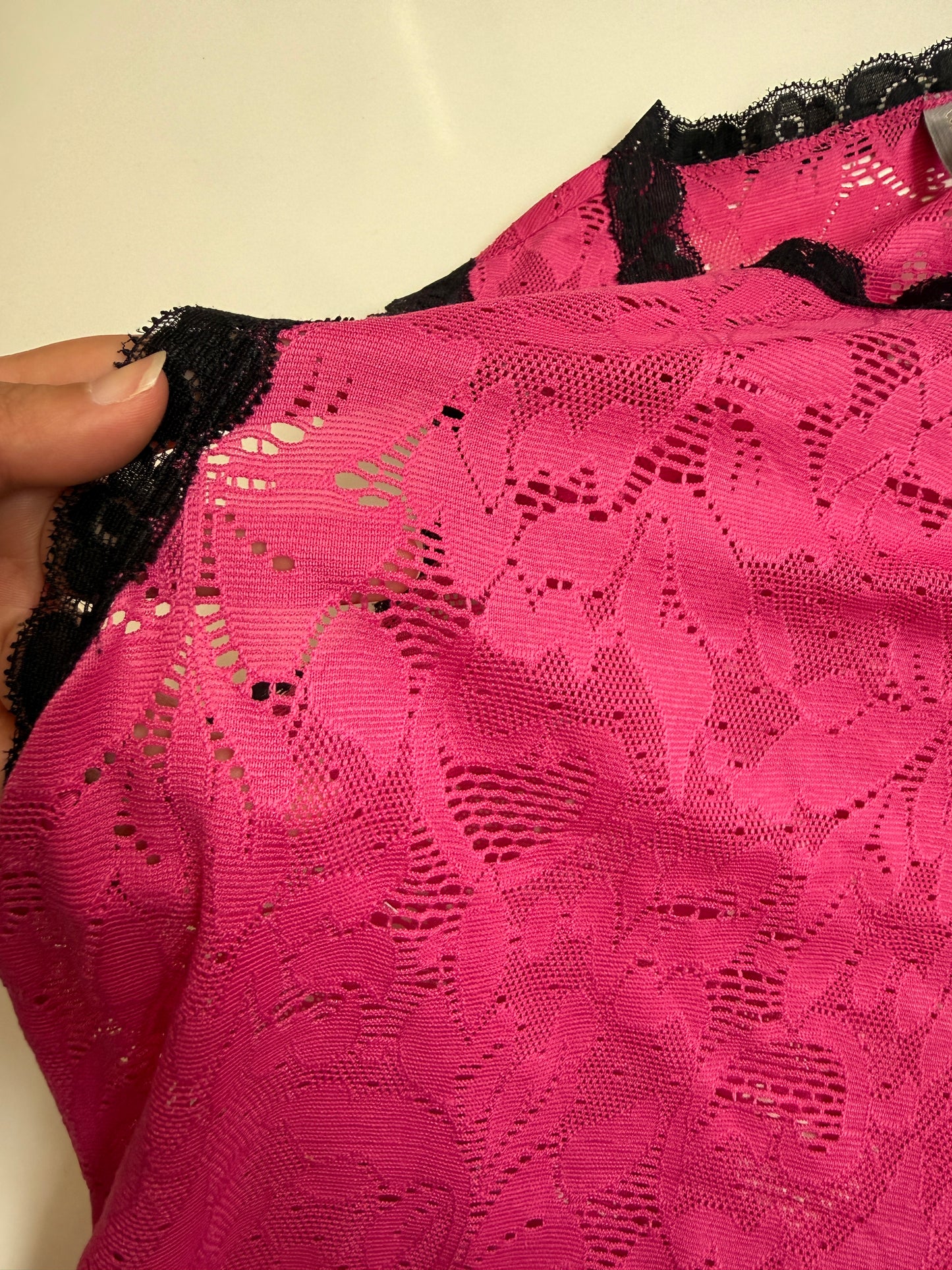 00's Hot pink lace tank • Size L