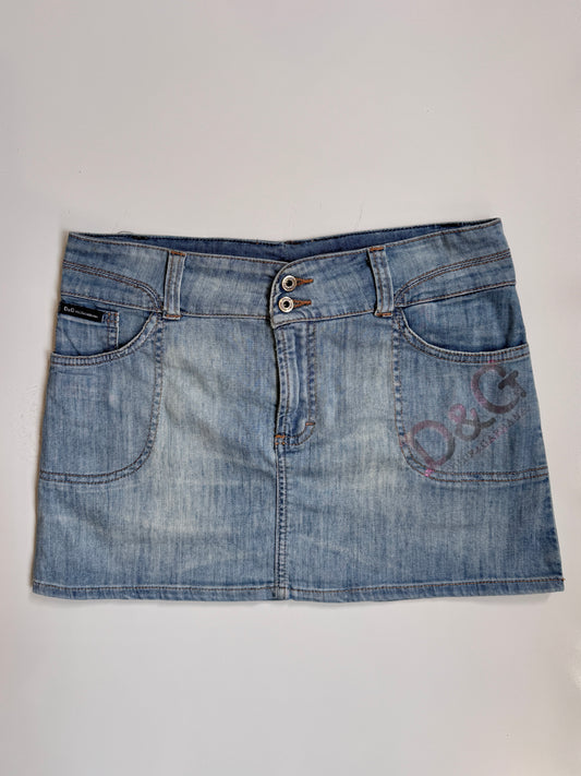 00's Dolce & Gabbana denim mini skirt • Size 8