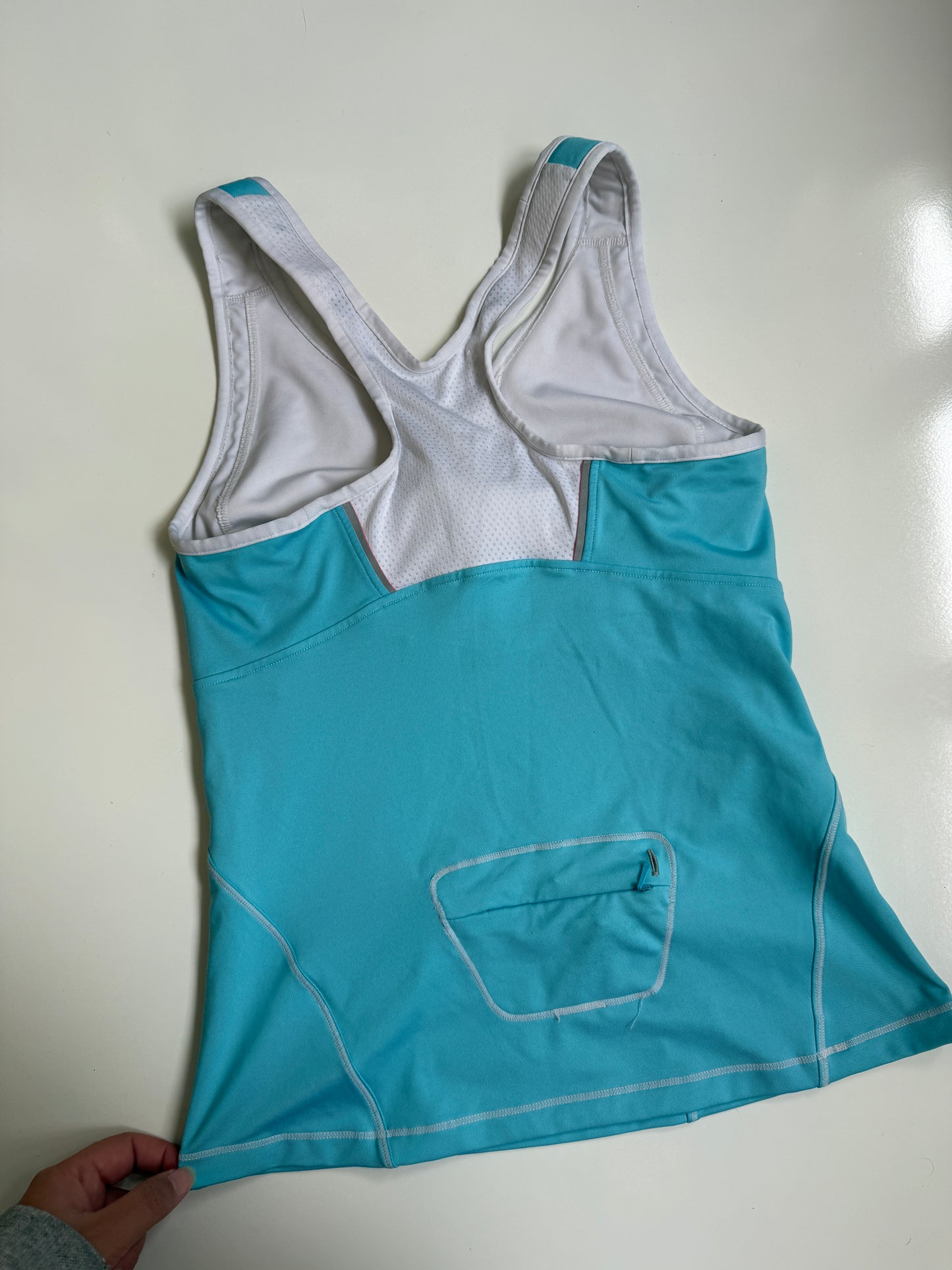 00's New Balance sports tank • Size S