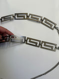 Load image into Gallery viewer, 00's Metal Chain belt