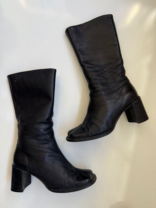 NZ 90's Genuine leather square toe block heel boots • Size 8