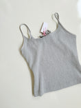Load image into Gallery viewer, 00's SAY knit cami w flower embroidery • Size M