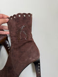 Load image into Gallery viewer, 00's Genuine suede detailed boots • Size 7