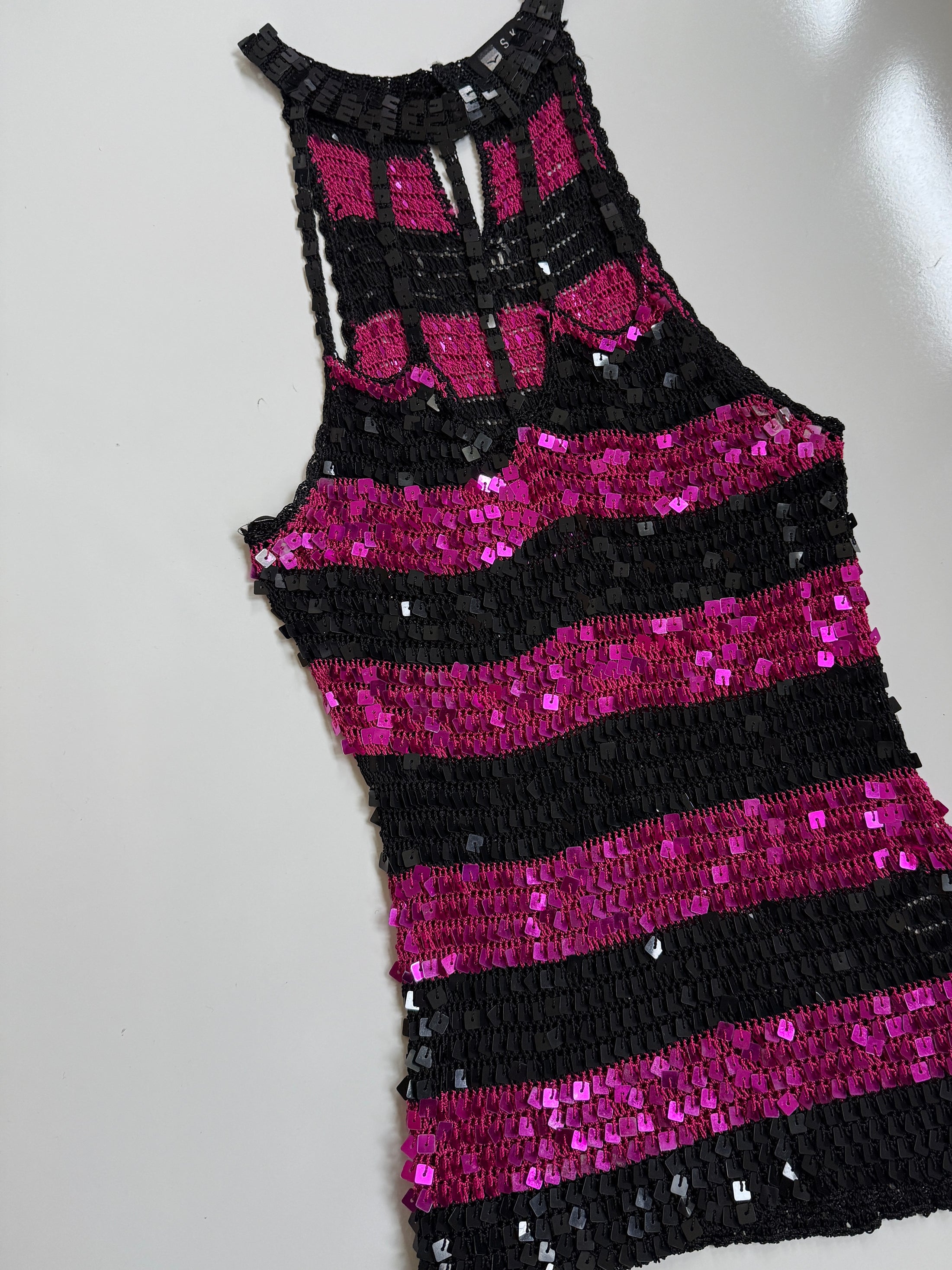 00's Striped sequin crocheted halter • Size S