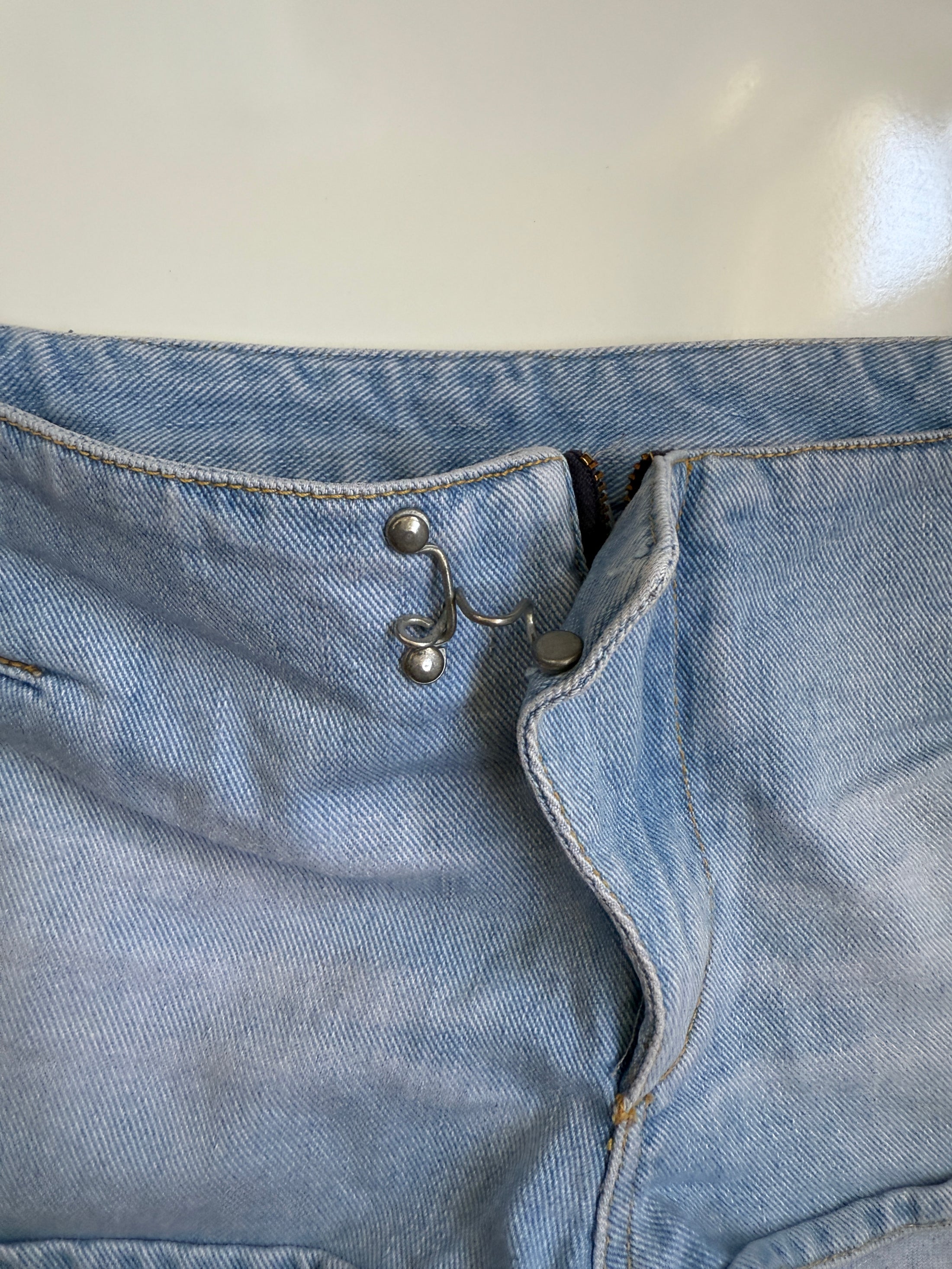 00's Diesel denim micro shorts • Size 8