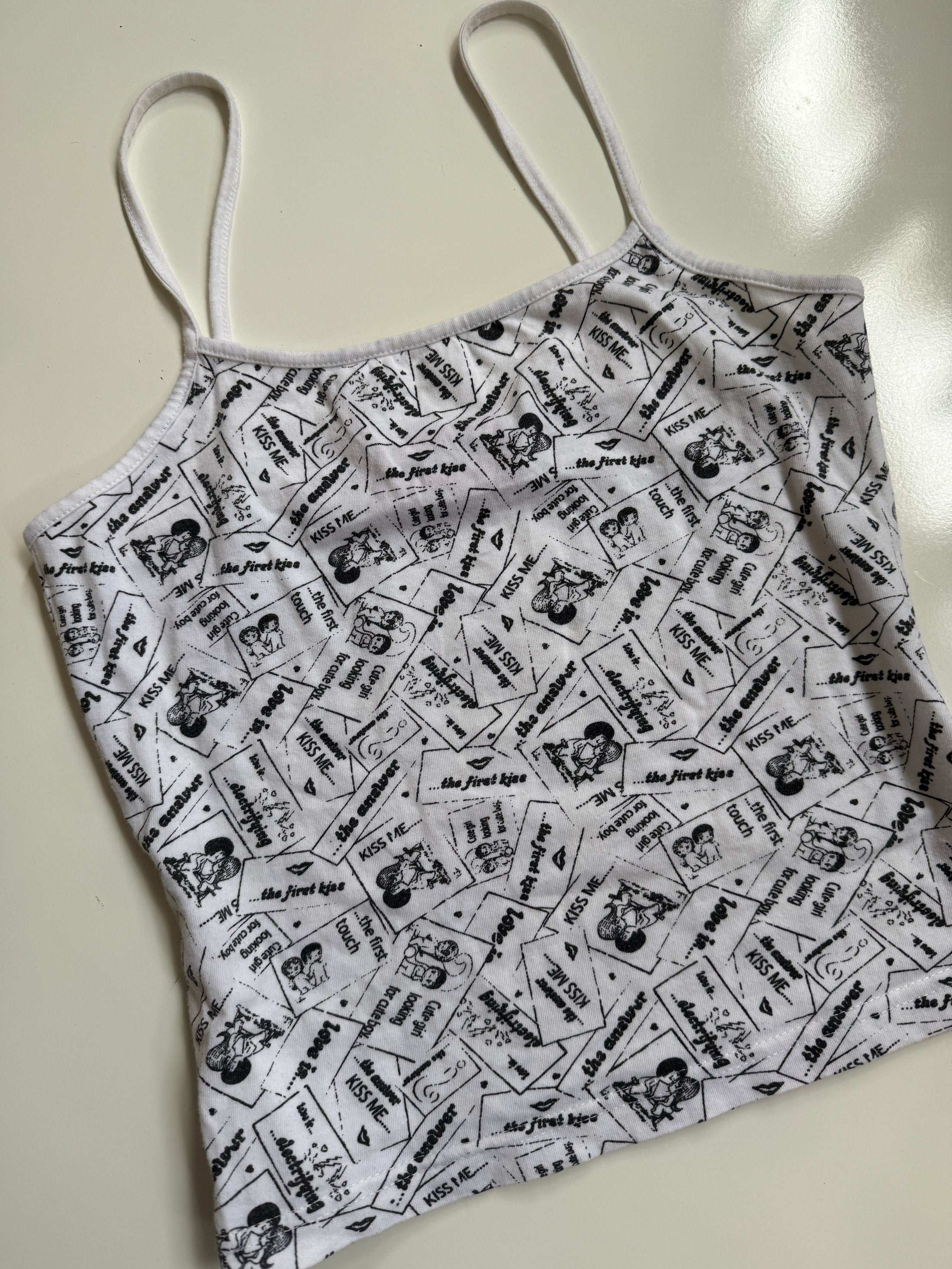 00's Love Is print cotton cami • Size XS