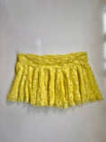 Load image into Gallery viewer, 00's Yellow lace micro pleated skirt • Size L/XL
