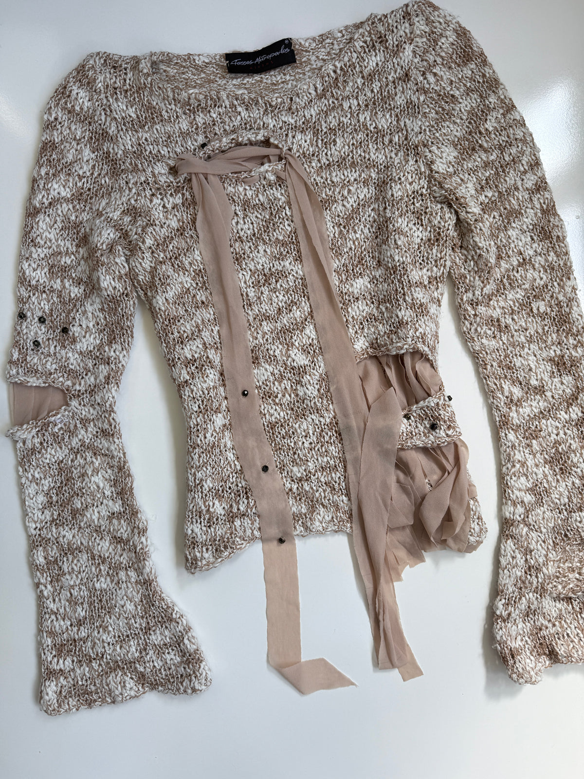 00's Unique distressed knit • Size S