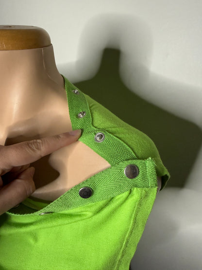 00's Green snap button top • Size M