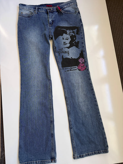 Deadstock 00's graphic print flared jeans • Size 12