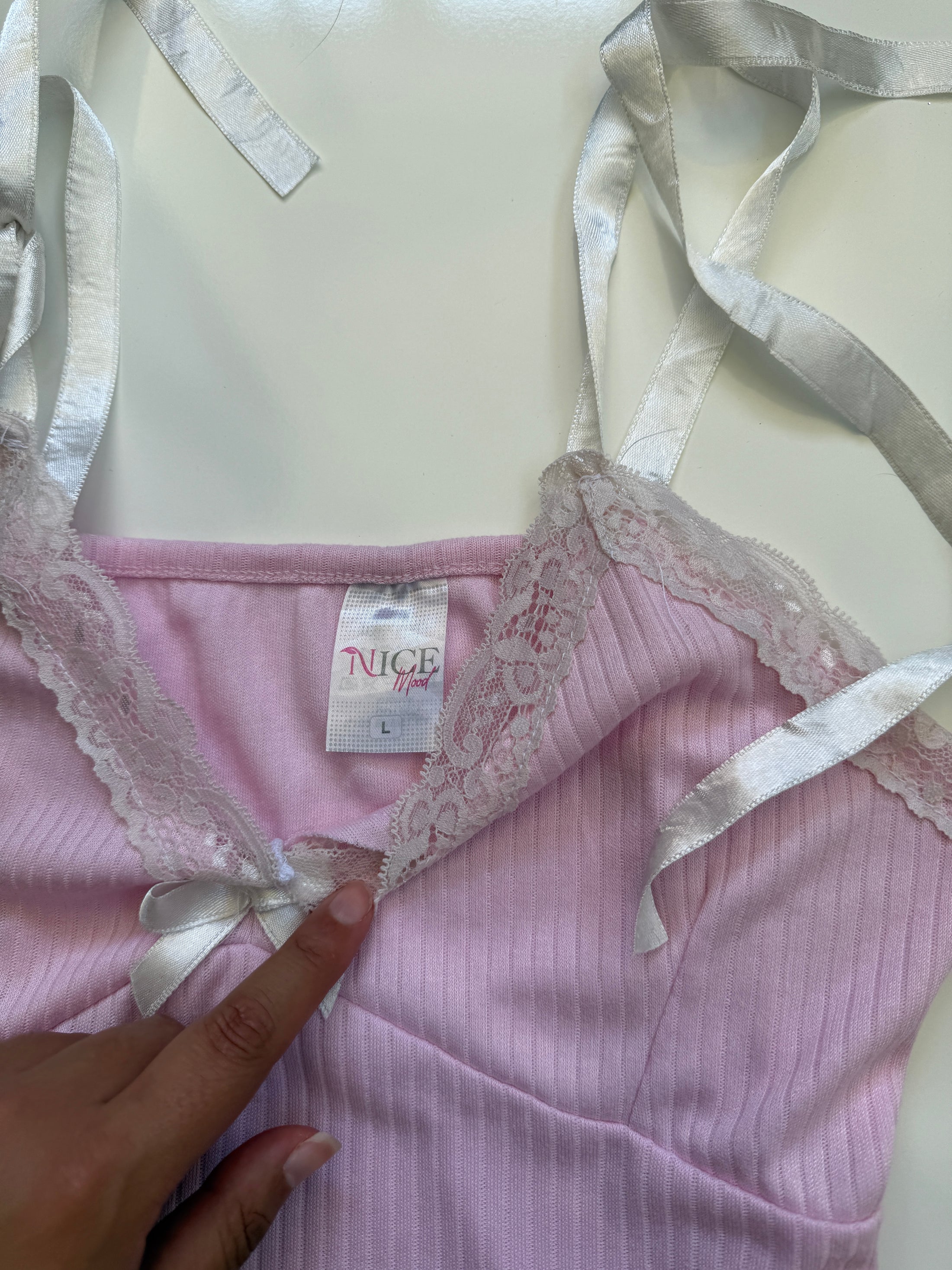 00's Baby pink coquette ribbed cami w ribbon straps• Size L/XL