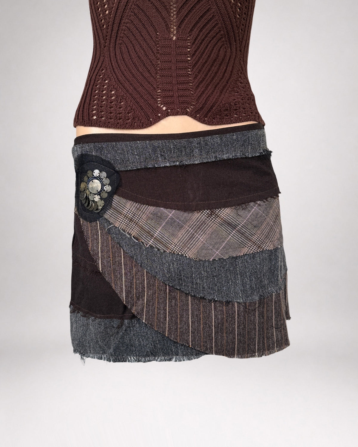 Italian 00's Rinascimento wool blend mini • Size 8