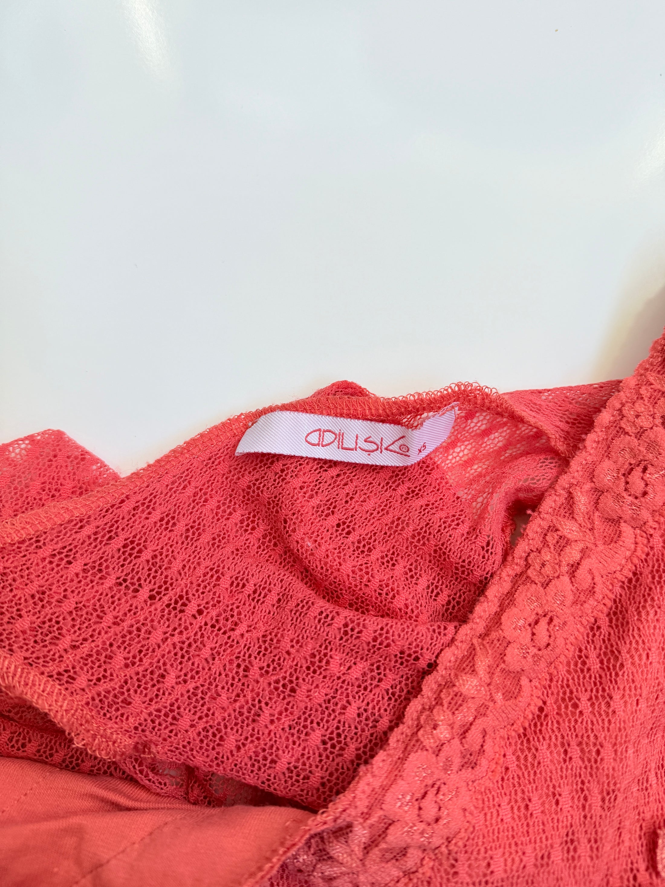 00's Coral red embroidered mesh lace top • Size XS