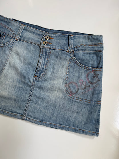 00's Dolce & Gabbana denim mini skirt • Size 8