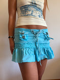 Load image into Gallery viewer, 00's Zara lace up pleat mini • Size 10

