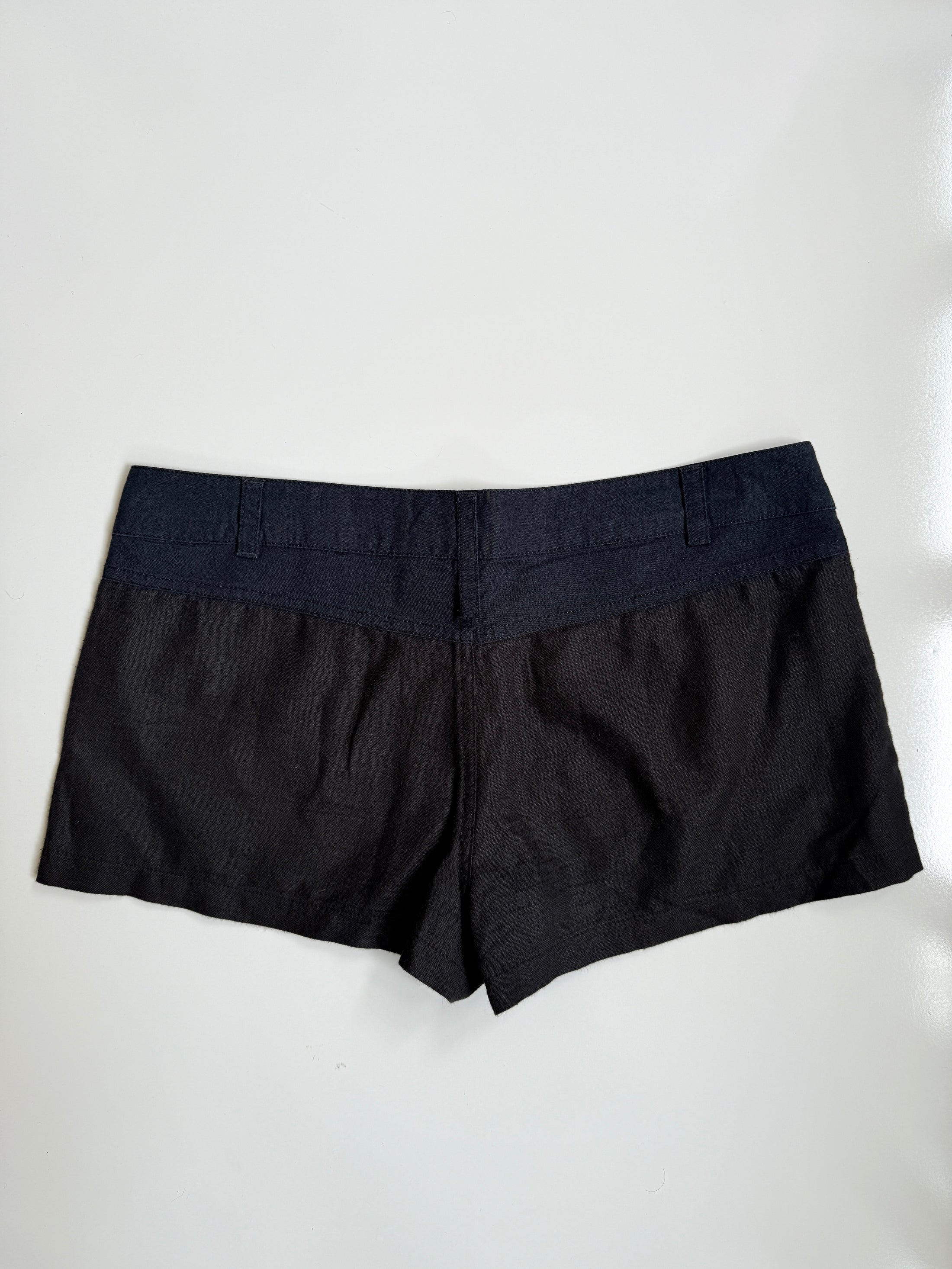 00's Linen micro shorts • Size 10-12