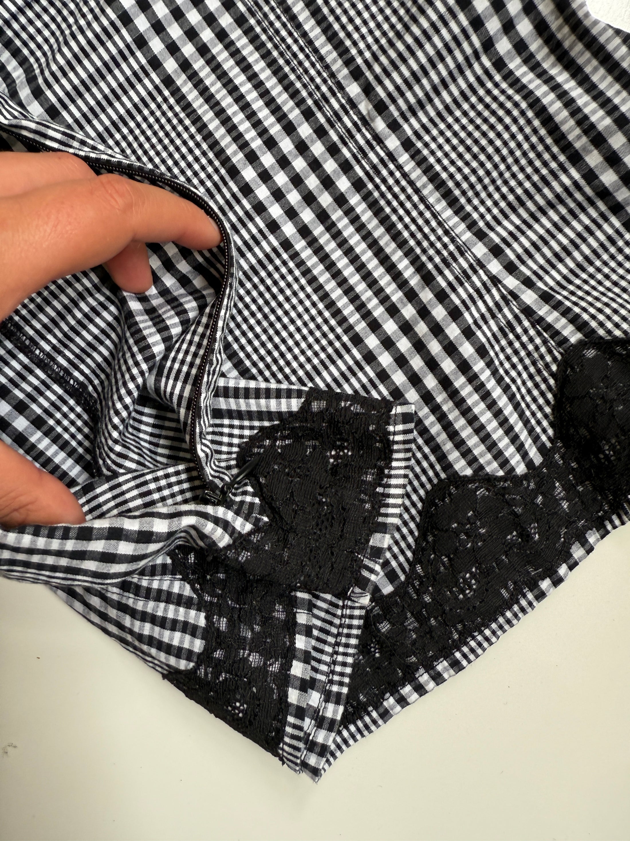 00's Mango cotton plaid cami w lace trim • Size S