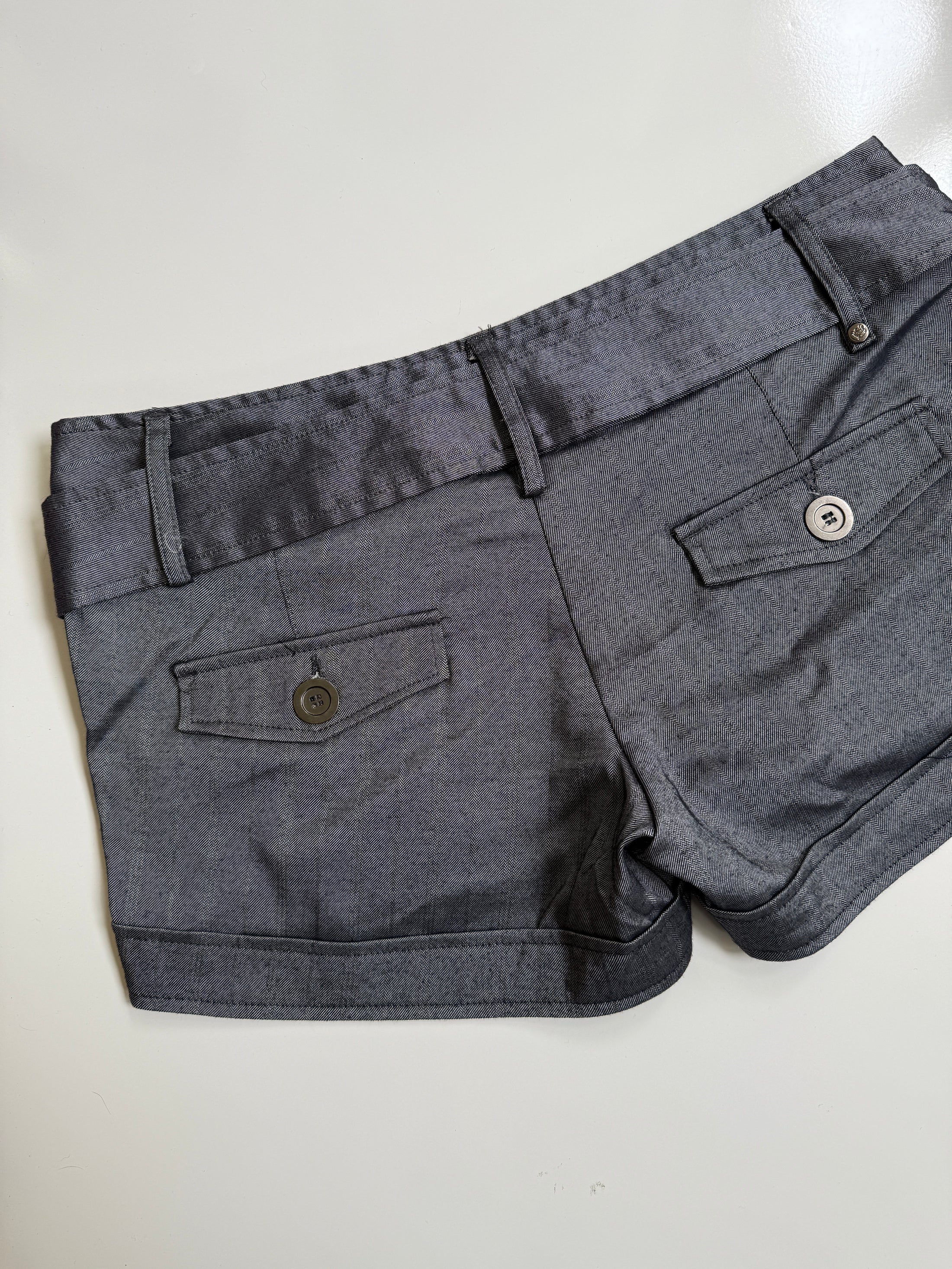 00's Jennyfer dark chrome pinstripe micro shorts • Size 8