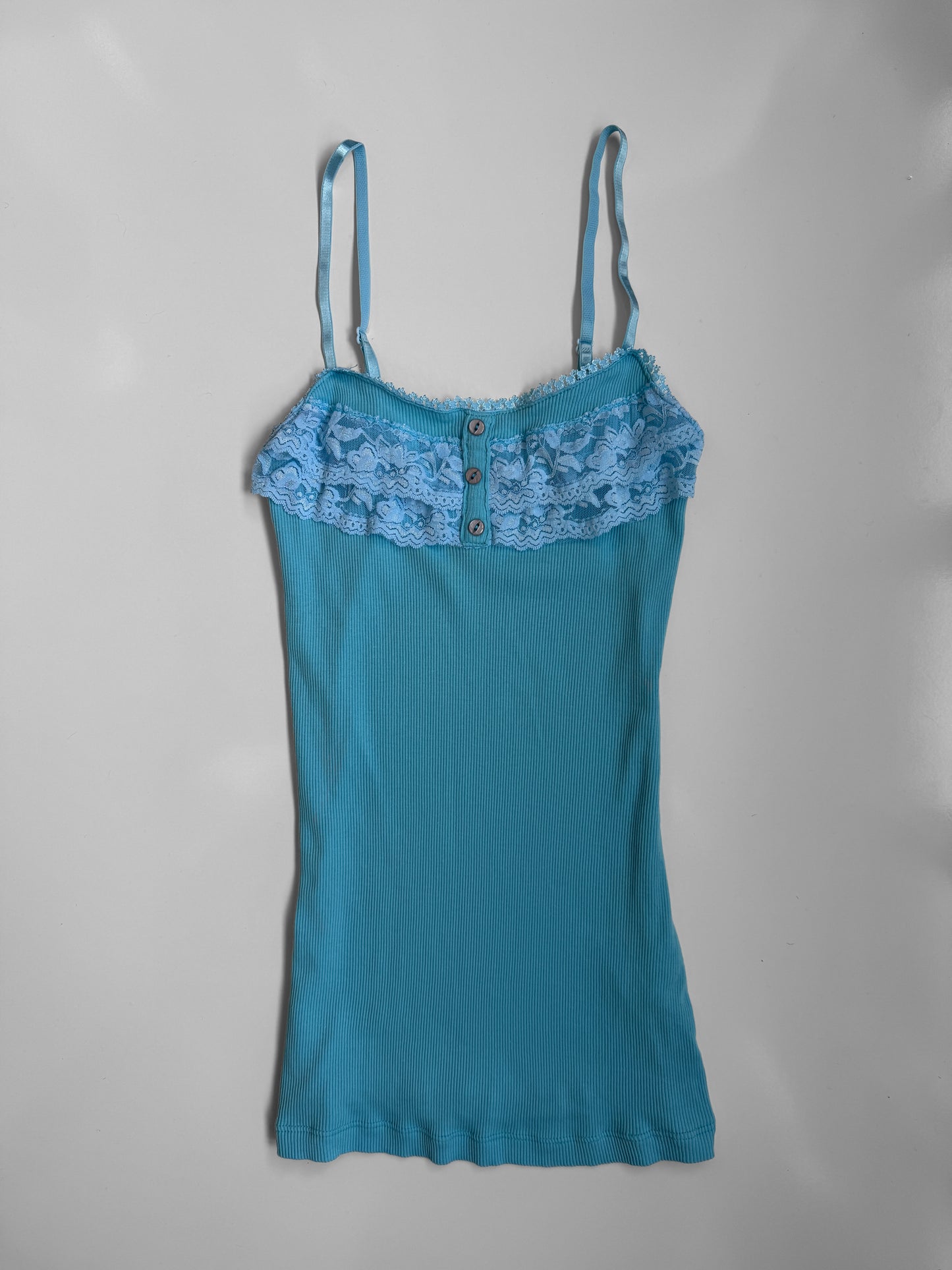 00's Ribbed henley cami w lace trim • Size S