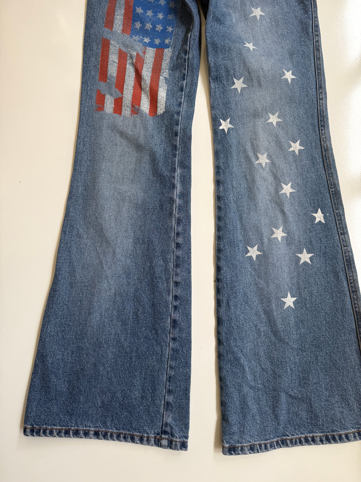 00's USA Denim button fly flares • Size 8