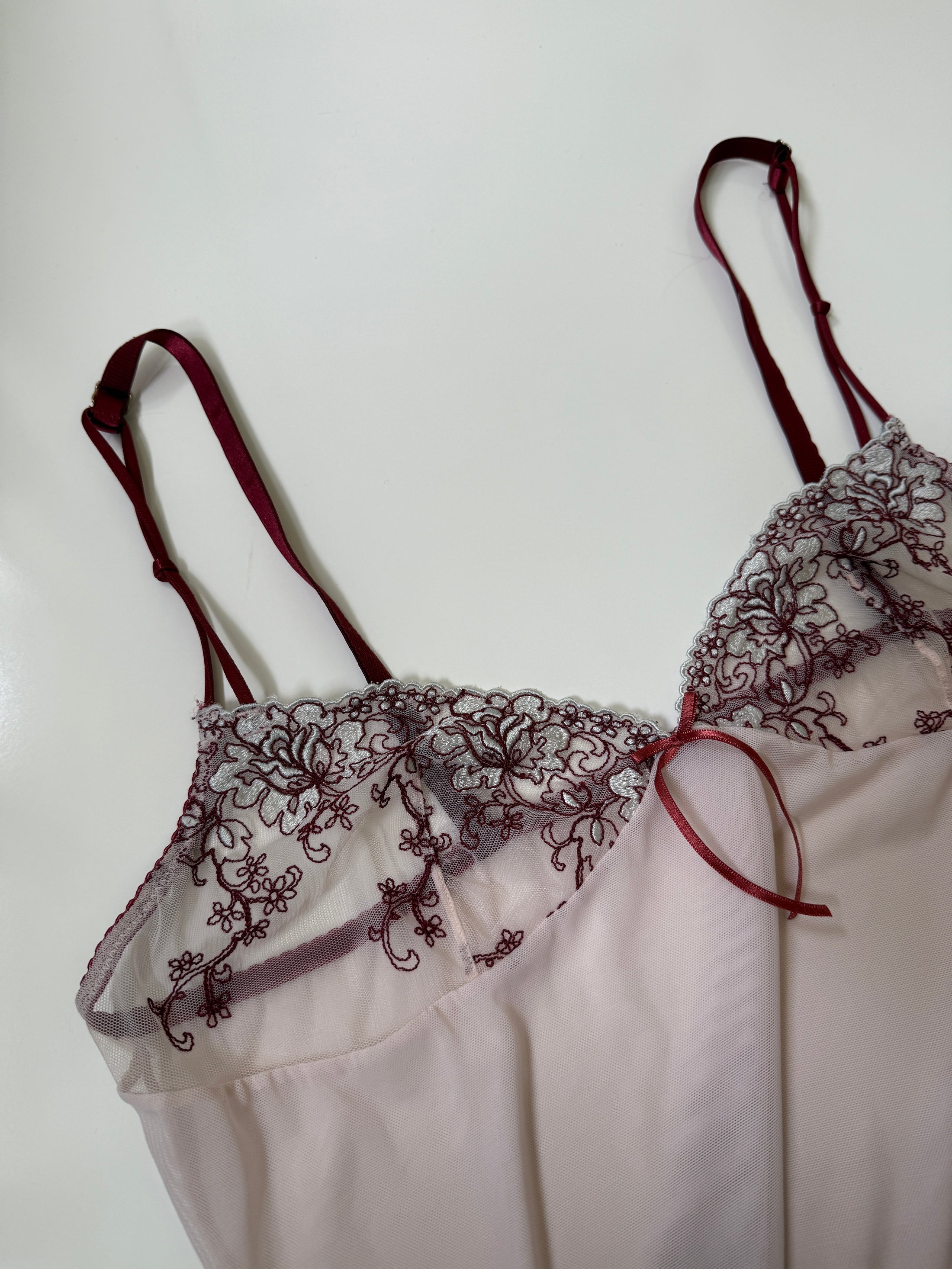 00's Mesh embroidered cami • Size XL