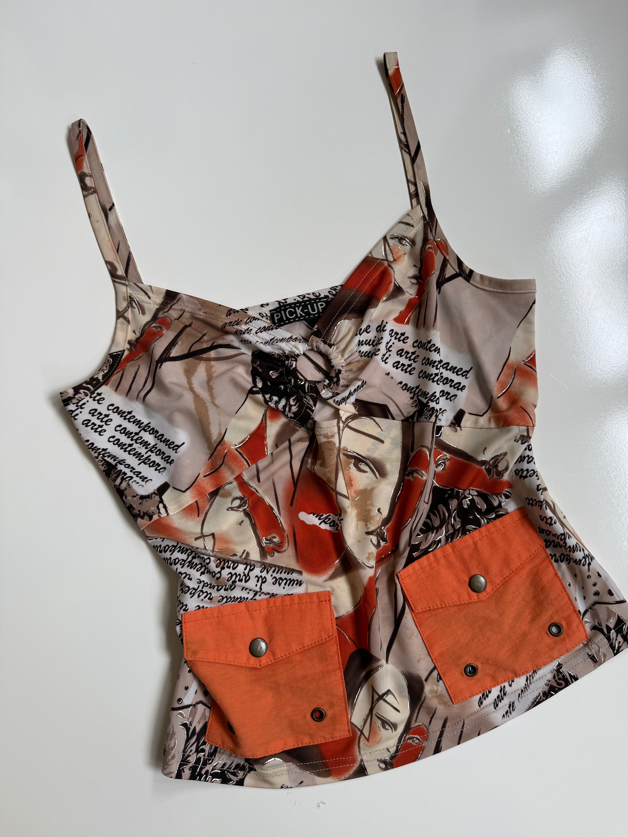 00's Pick-Up graphic cami w pocket details • Size M
