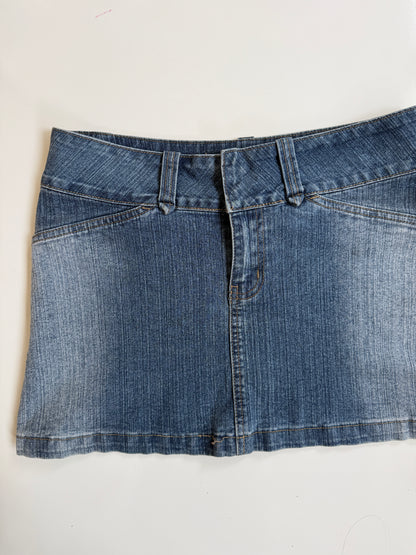90's/00's  Denim mini • Size 10