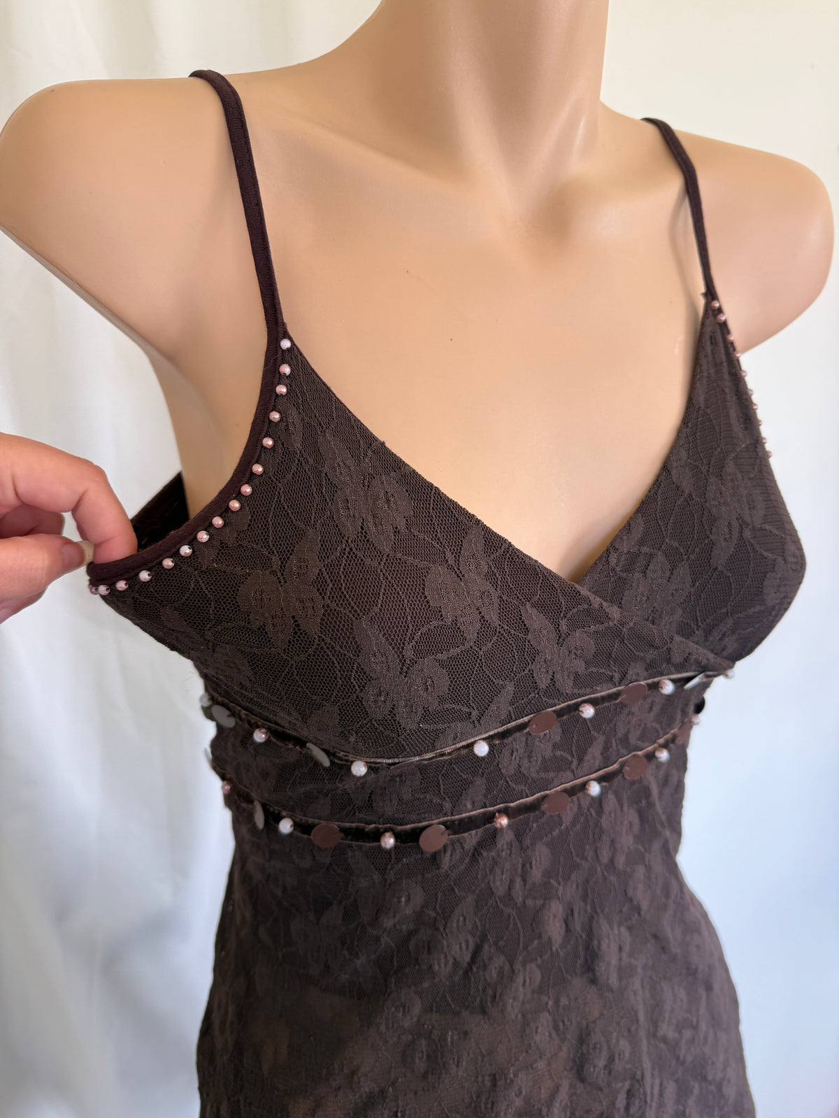 00’s Brown asymmetric lace cami w sequins • Size S/M