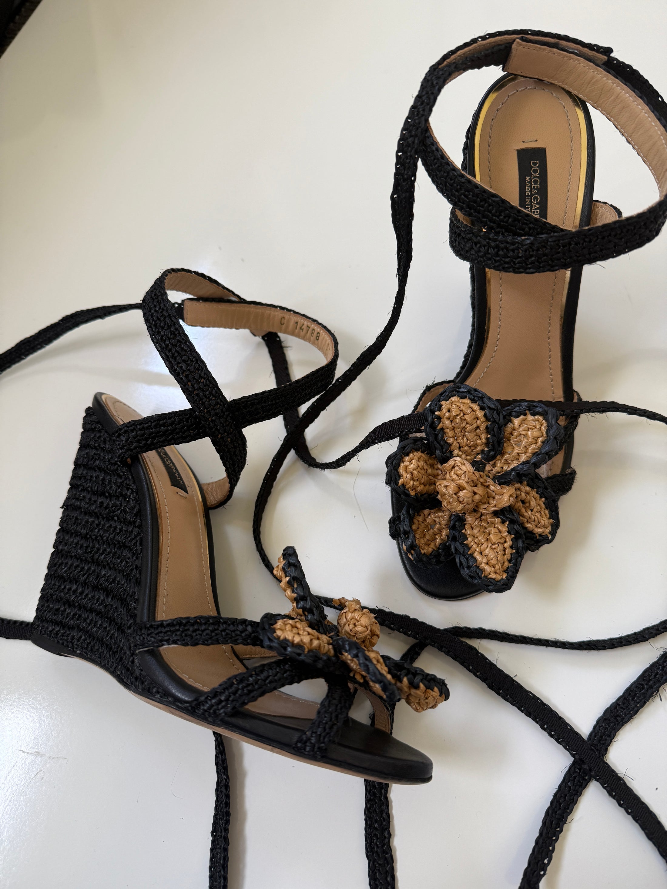 00’s Dolce & Gabbana crochet flower lace up wedges • Size 37