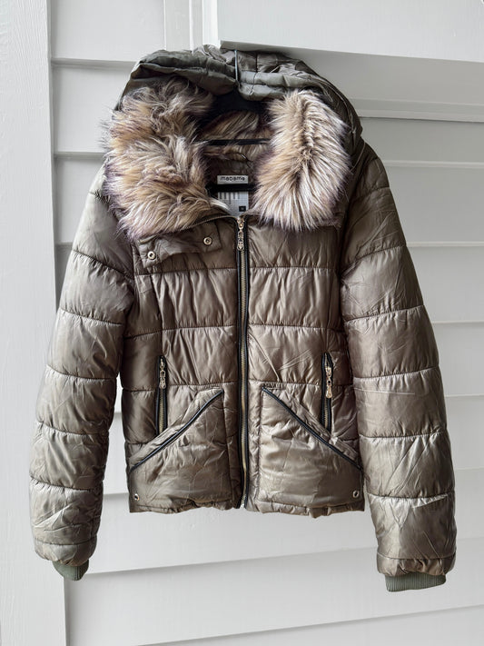 00's Madame khaki hooded puffer w fur trim • Size M