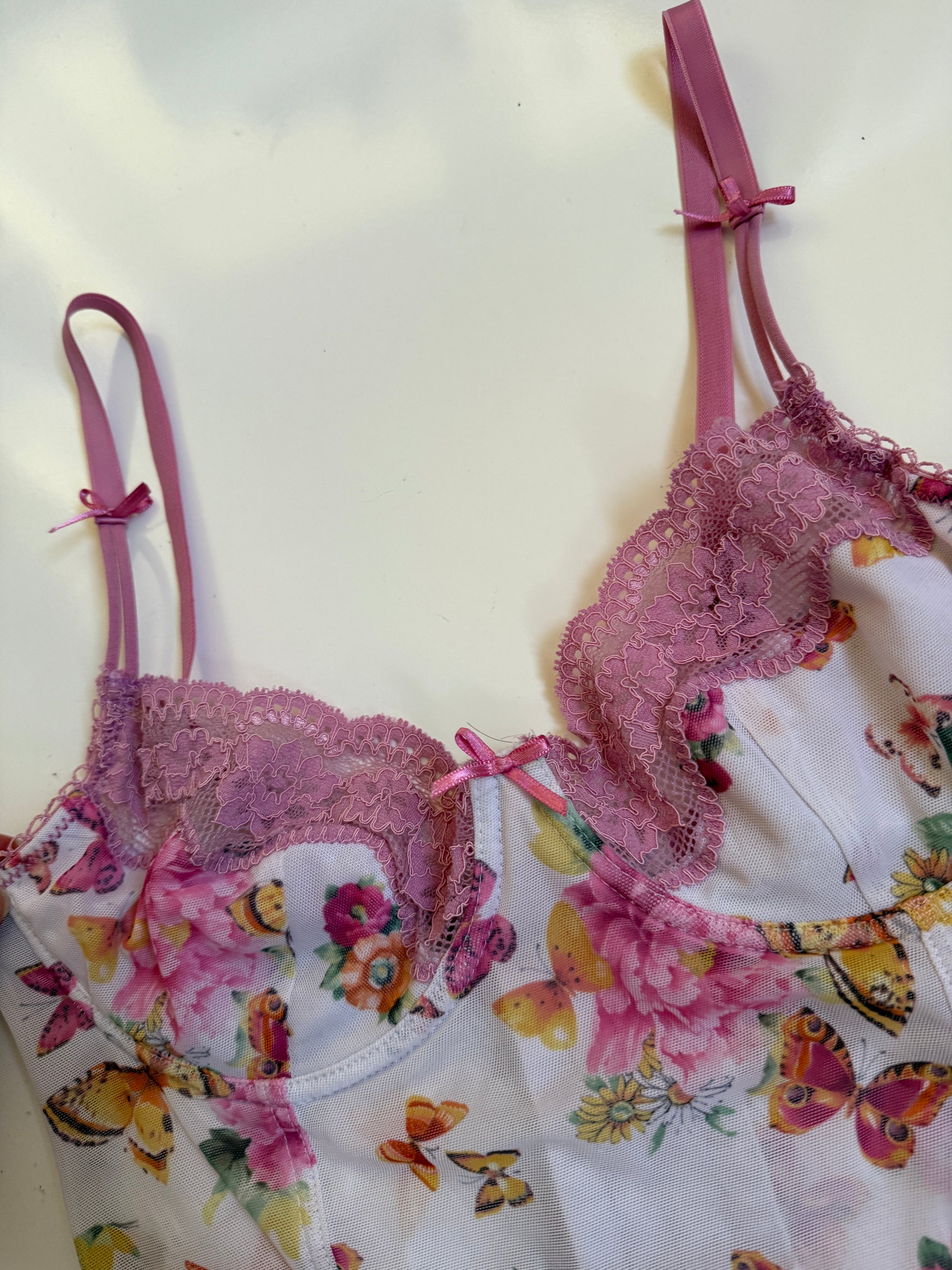 00's Mesh butterfly corset w lace trim • Size S/M