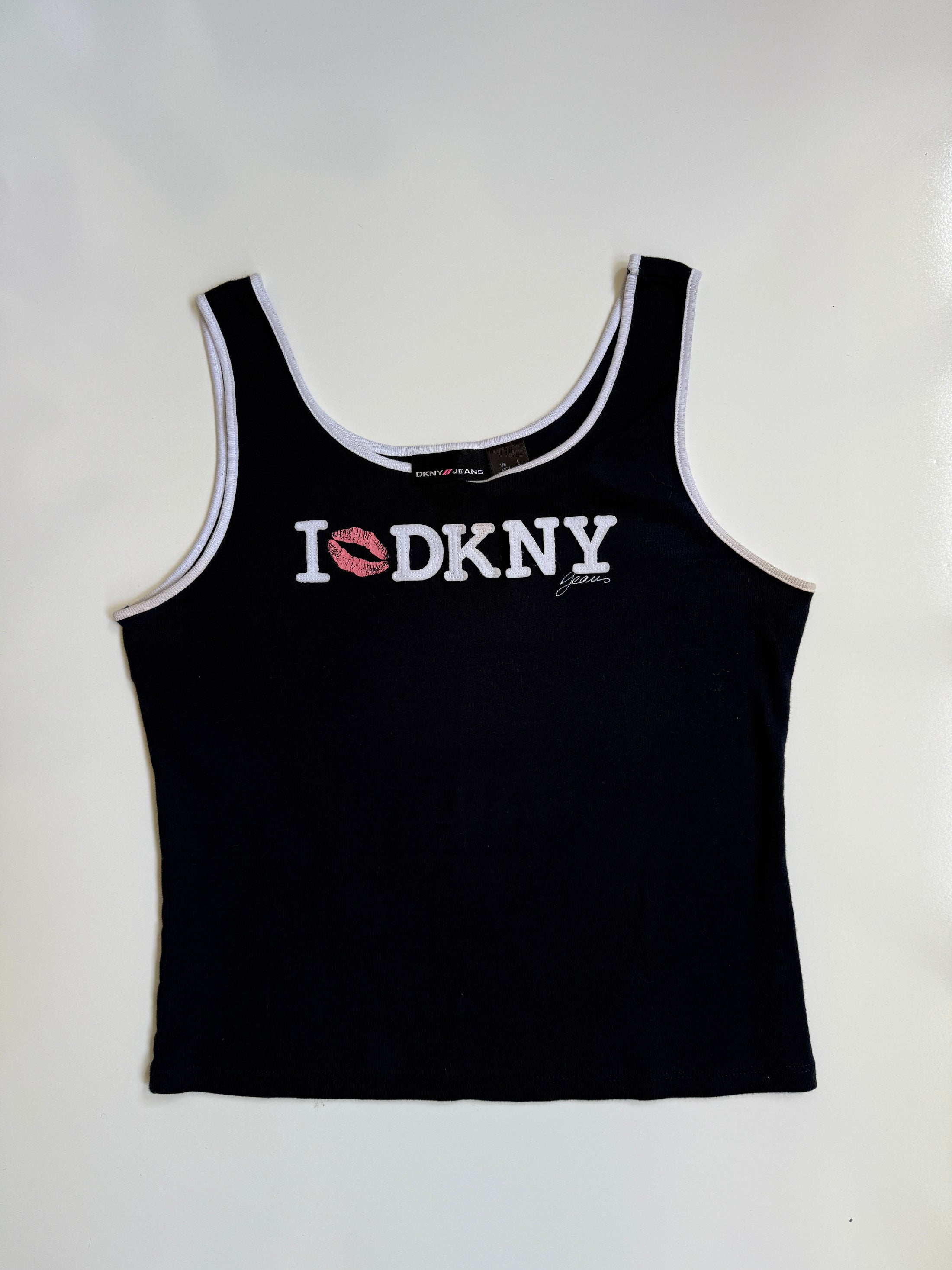 00's DKNY embroidered tank • Size L