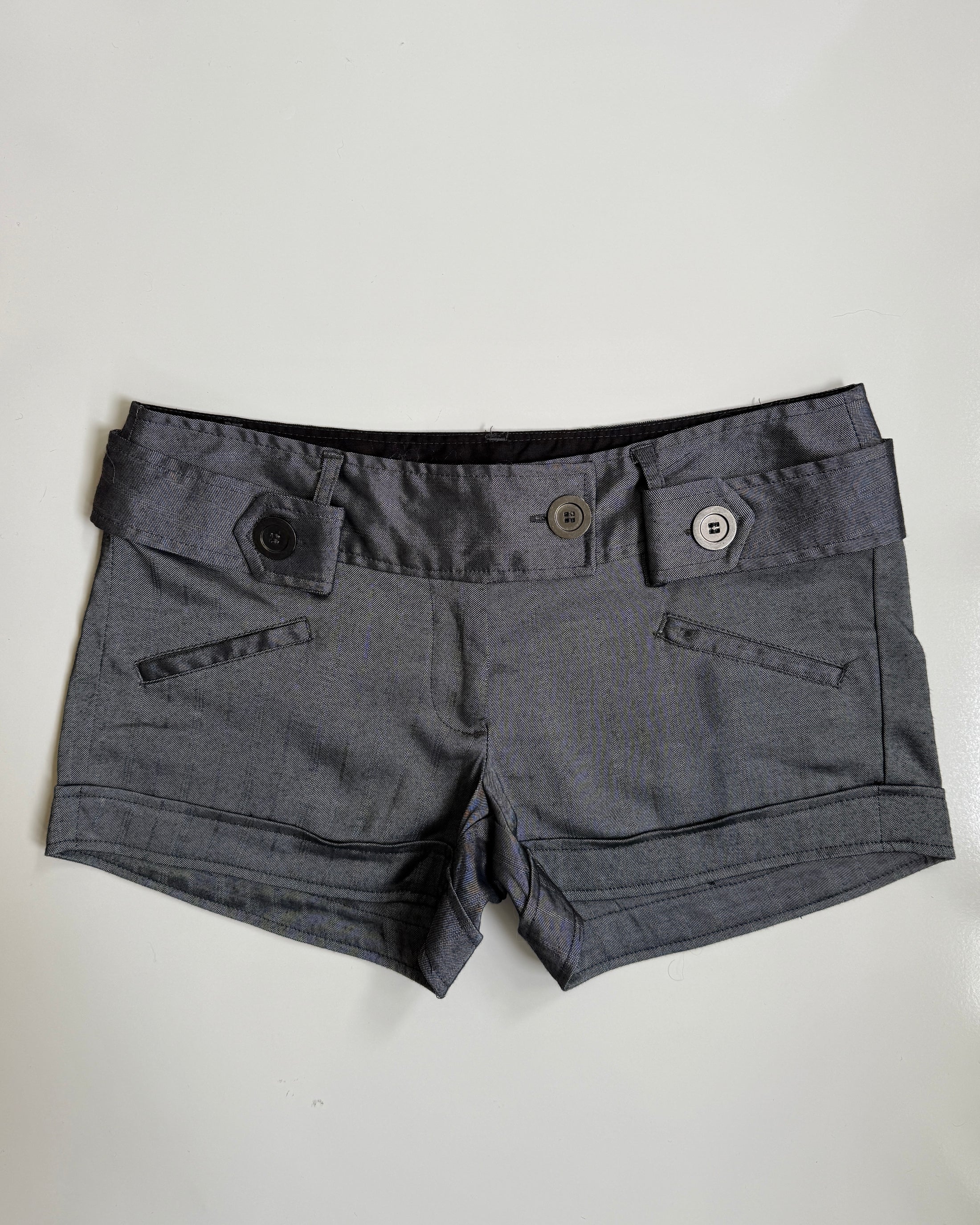 00's Jennyfer dark chrome pinstripe micro shorts • Size 8