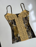 Load image into Gallery viewer, 00's Pattern cami w lace detail • Size L
