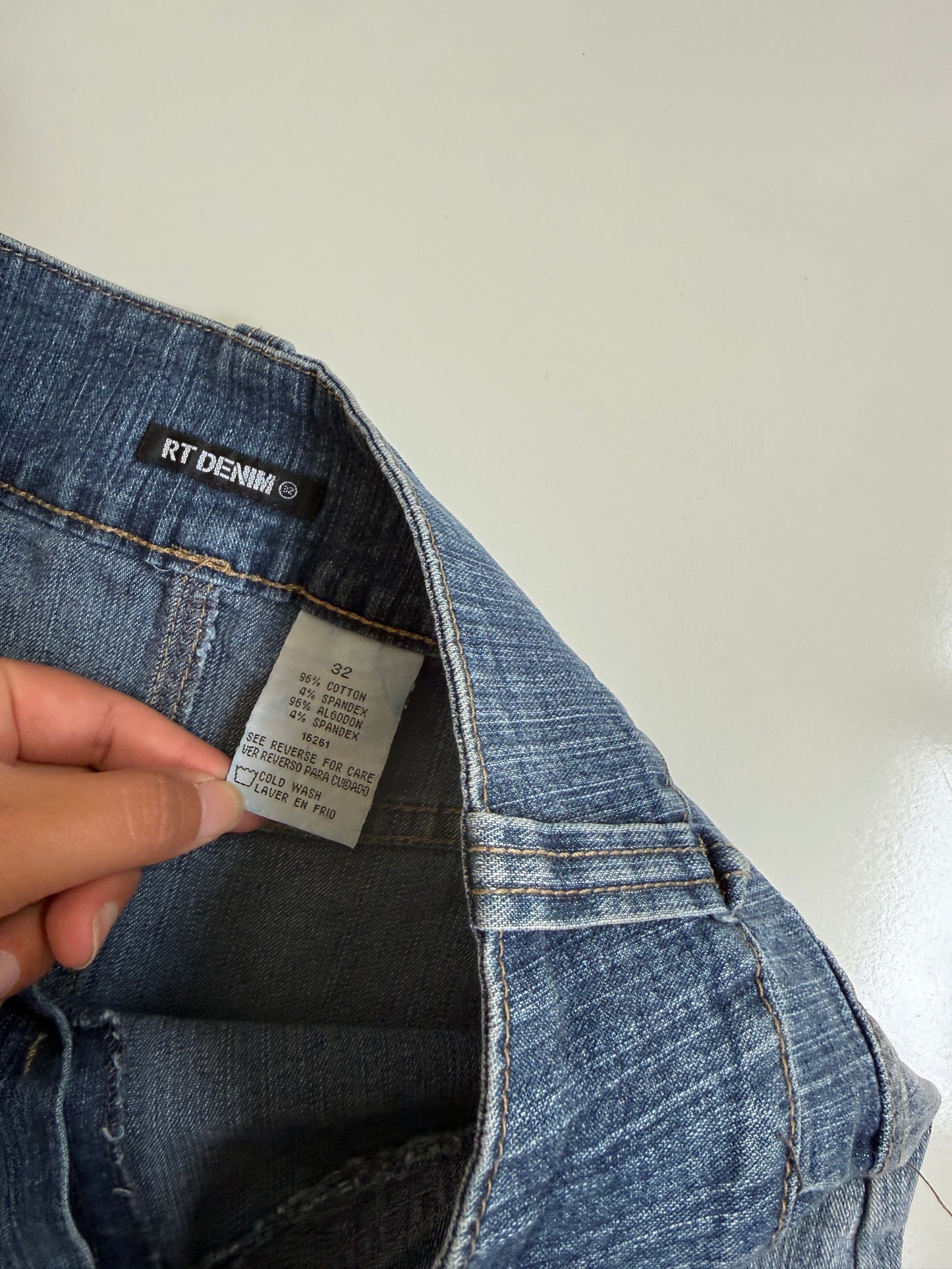 90's/00's  Denim mini • Size 10