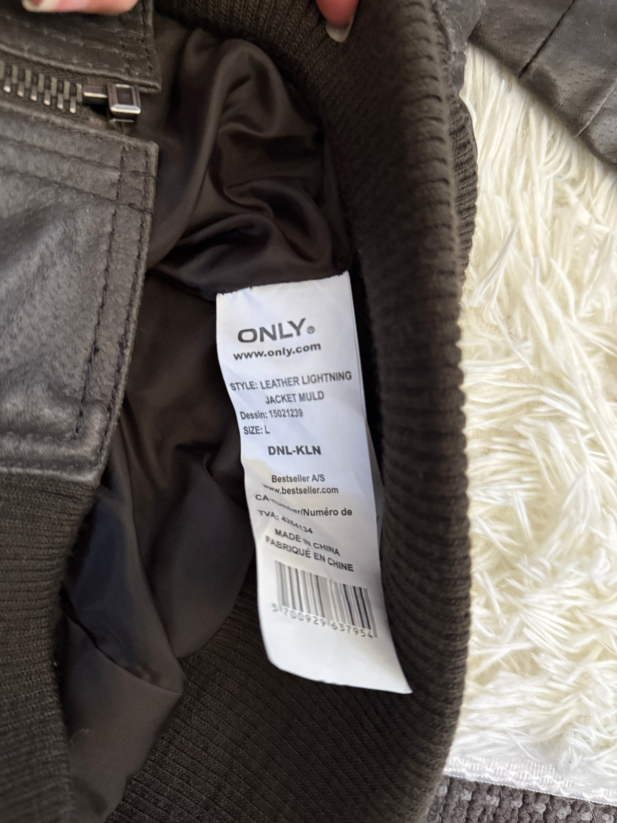 00's Only genuine leather jacket • Size 12