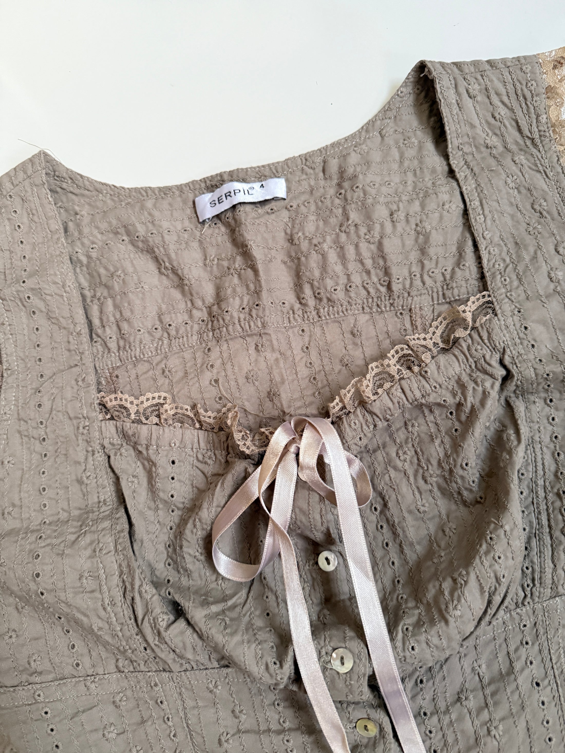 00's Serpil khaki milkmaid ribbon top • Size M