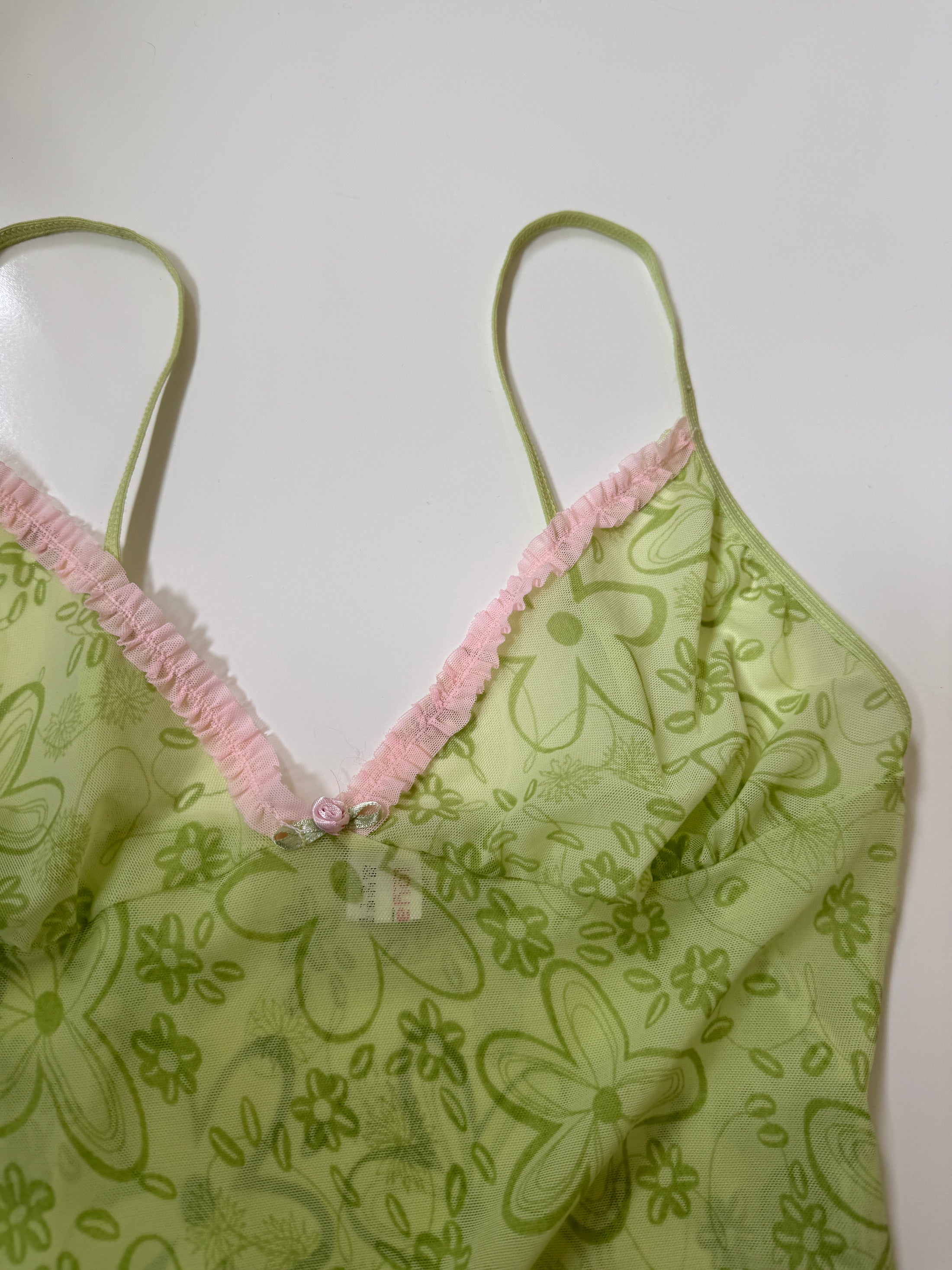 00's Pale green pattern mesh cami • Size S