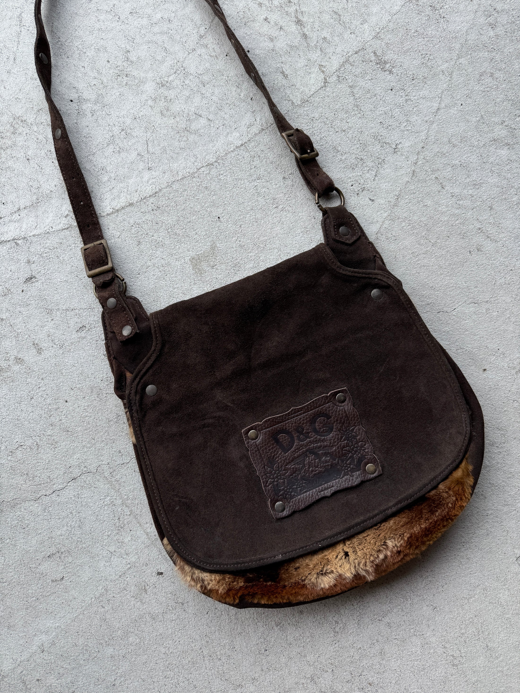 00's Dolce & Gabbana Genuine suede x Rabbit fur crossbody