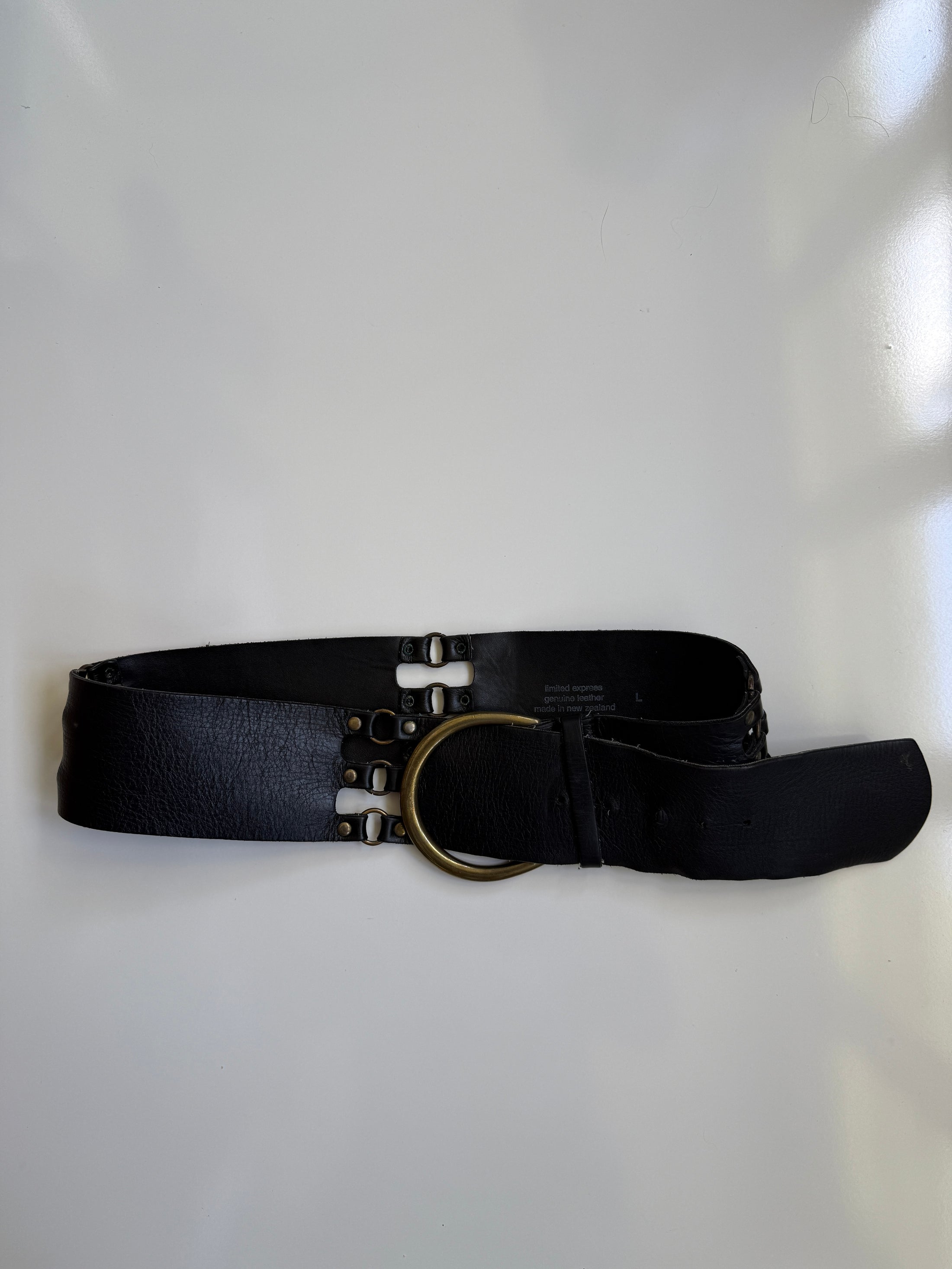 NZ Vintage Genuine leather chunky belt • Size M