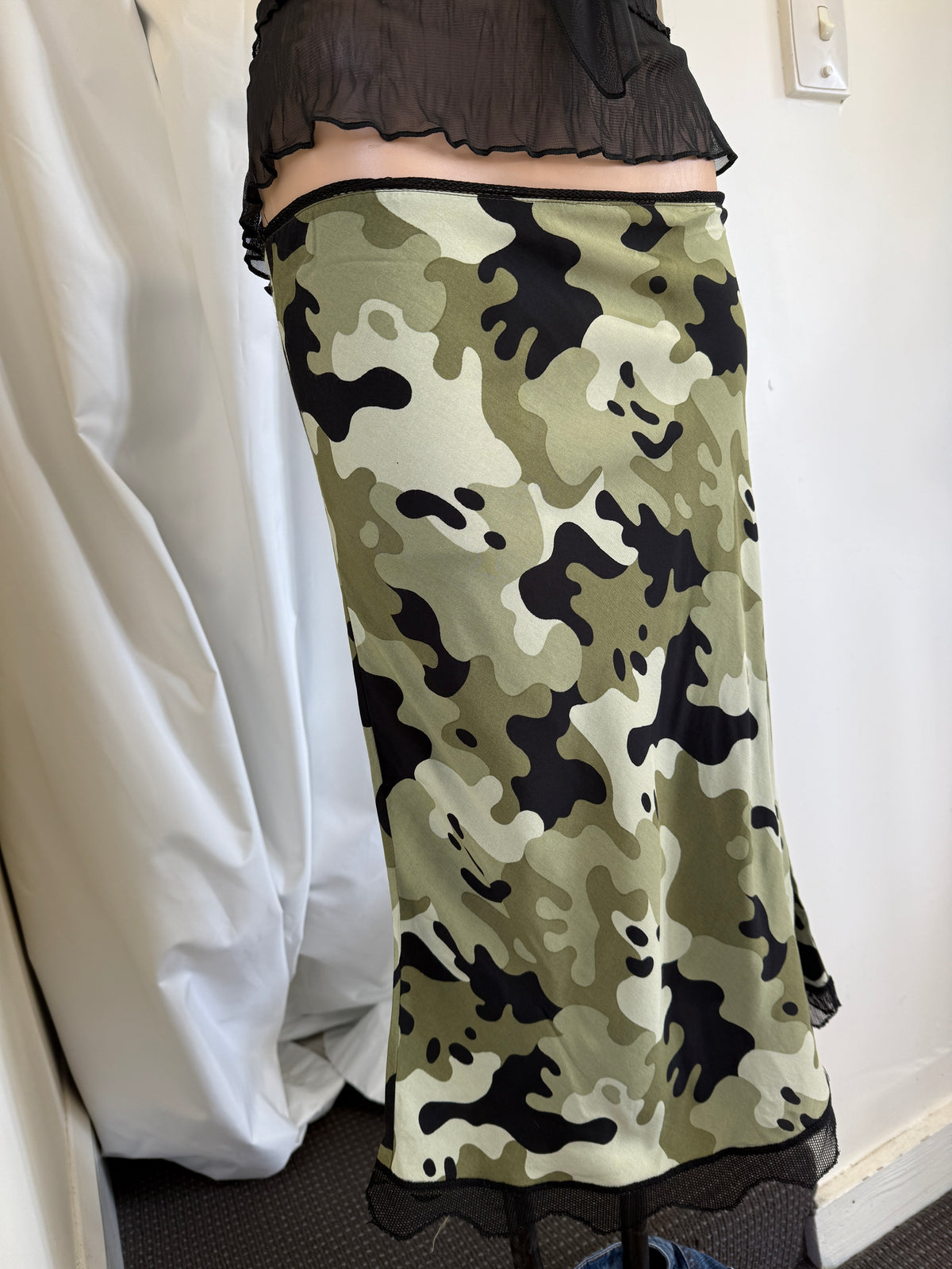 00's Morgan sheer camo midi w mesh trim • Size 8/10