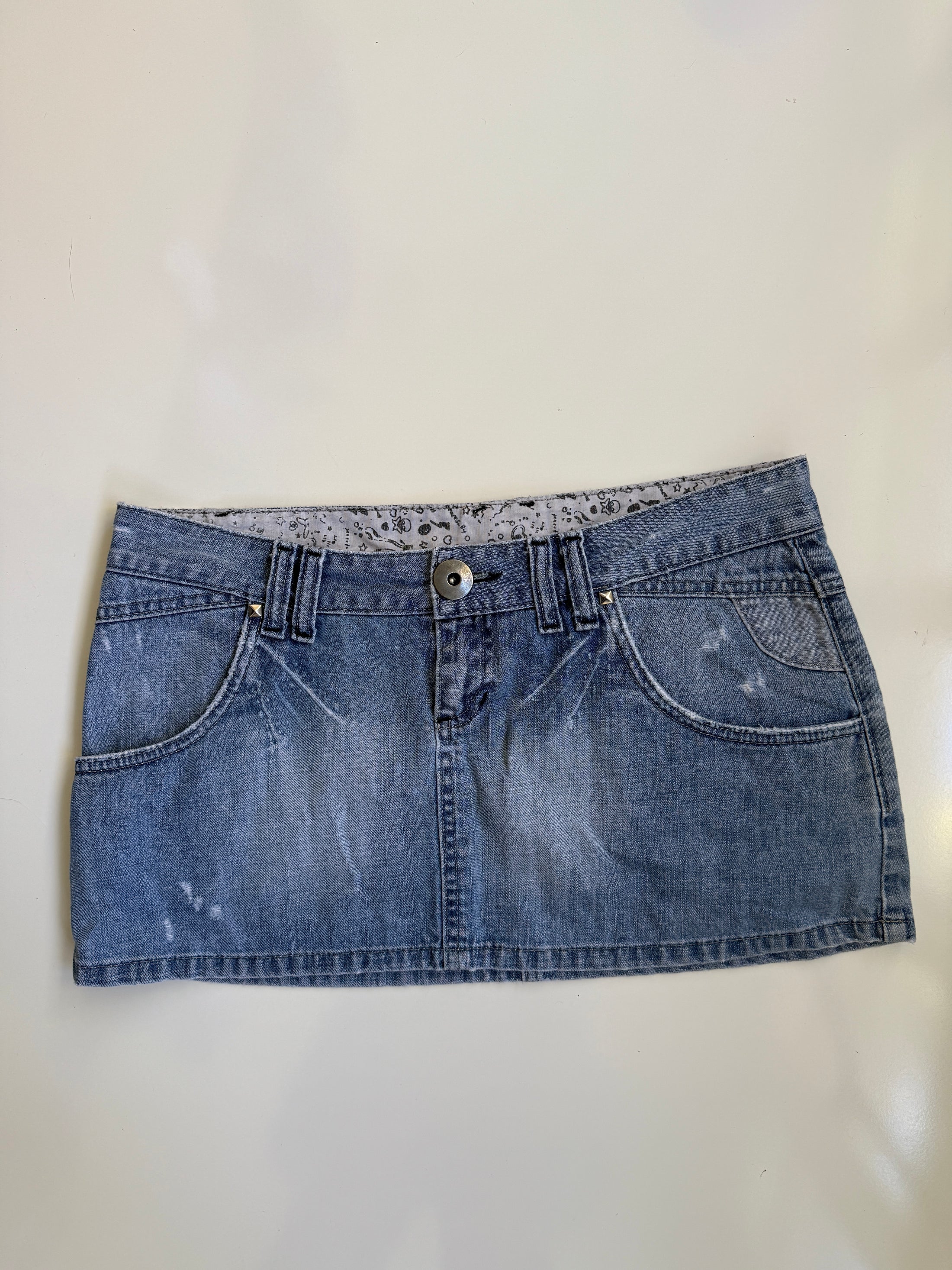 00's Lightwash denim micro mini • Size 10
