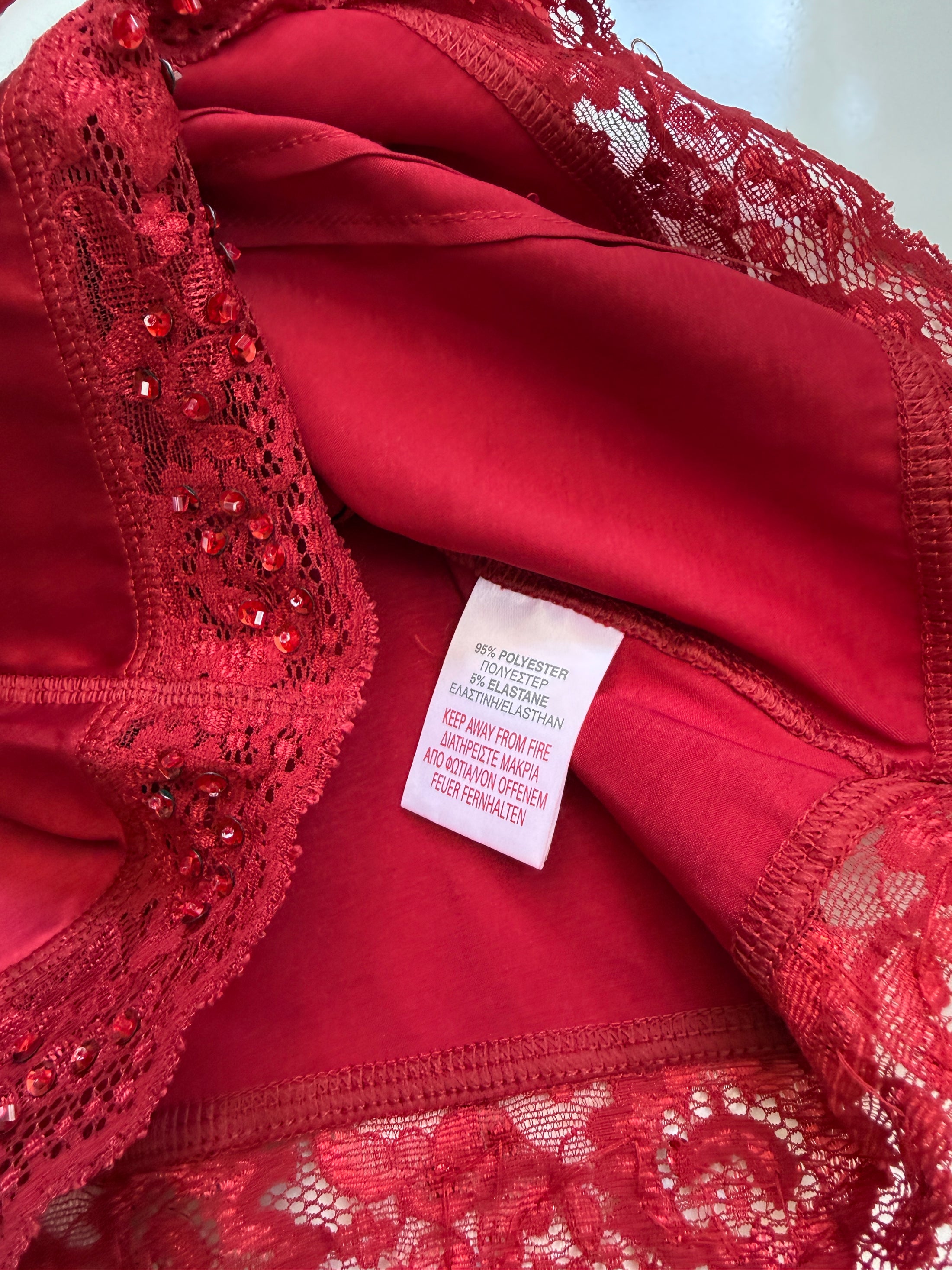 00's River Island structured lace trim satin cami w sequins • Size S